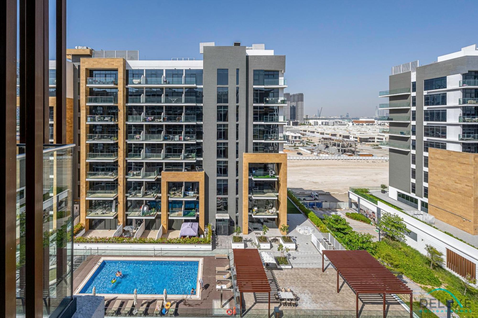 Snug At Azizi Riviera, Al Merkadh By Deluxe Homes Apartment *